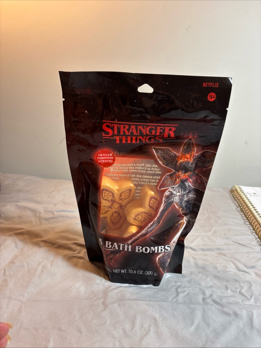 Stranger Things Vanilla Pumpkin Scented Bath Bombs - Orange